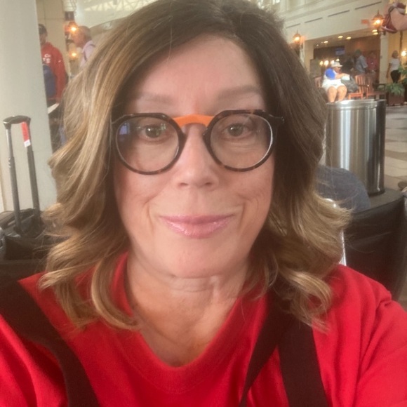 Meet your Posher, Kate - Picture 1 of 1